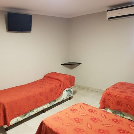 Hotel Marilian II Salta Bagian luar foto