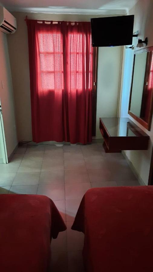 Hotel Marilian II Salta Bagian luar foto