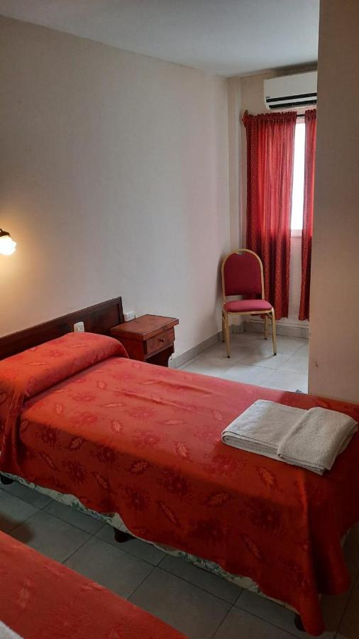 Hotel Marilian II Salta Bagian luar foto
