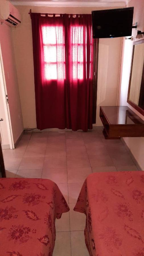 Hotel Marilian II Salta Bagian luar foto