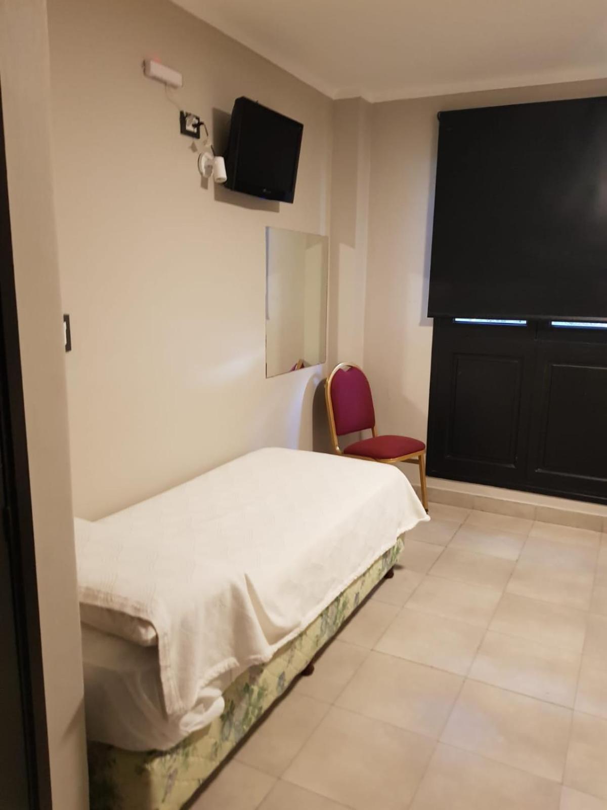 Hotel Marilian II Salta Bagian luar foto