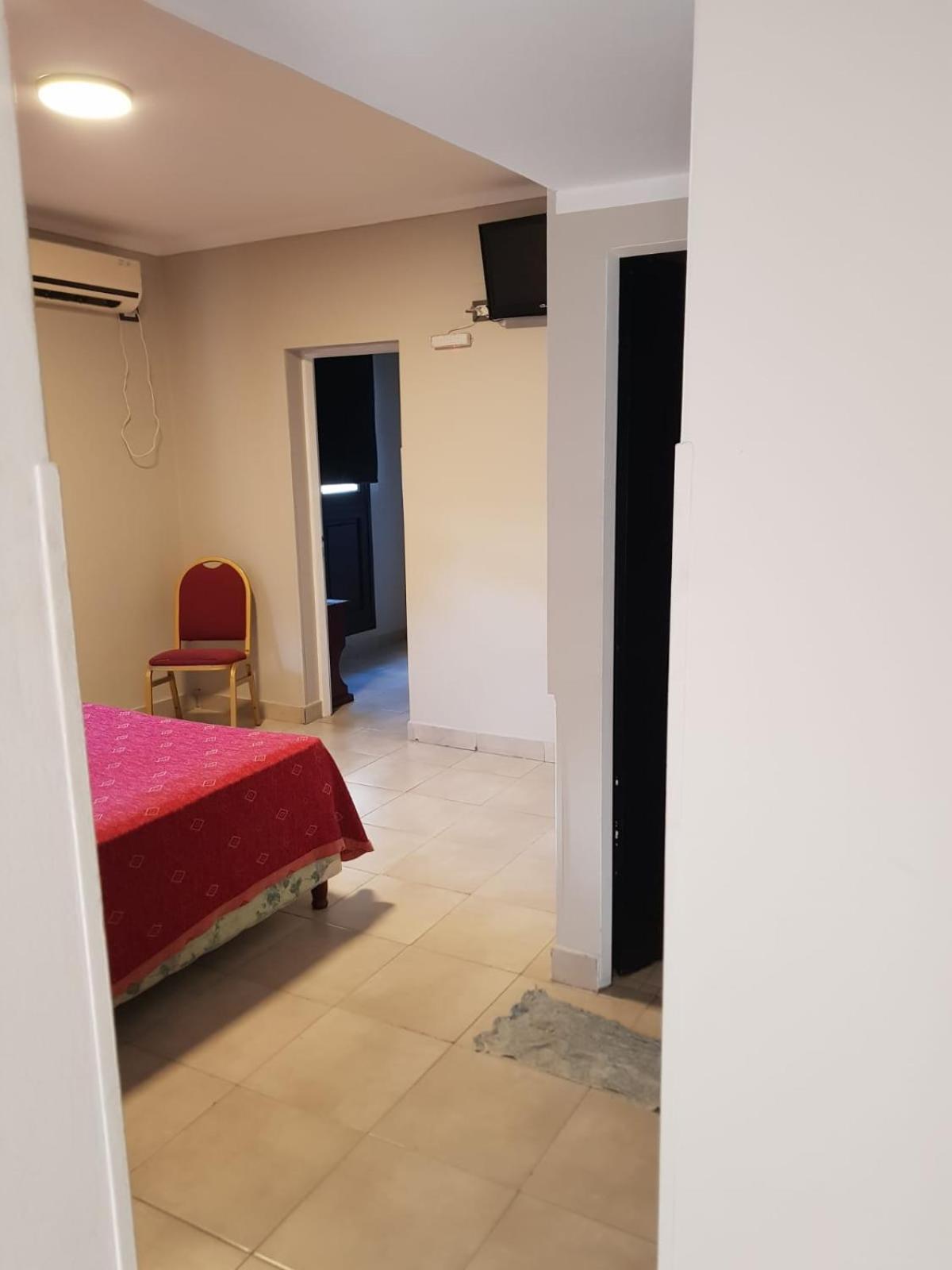Hotel Marilian II Salta Bagian luar foto