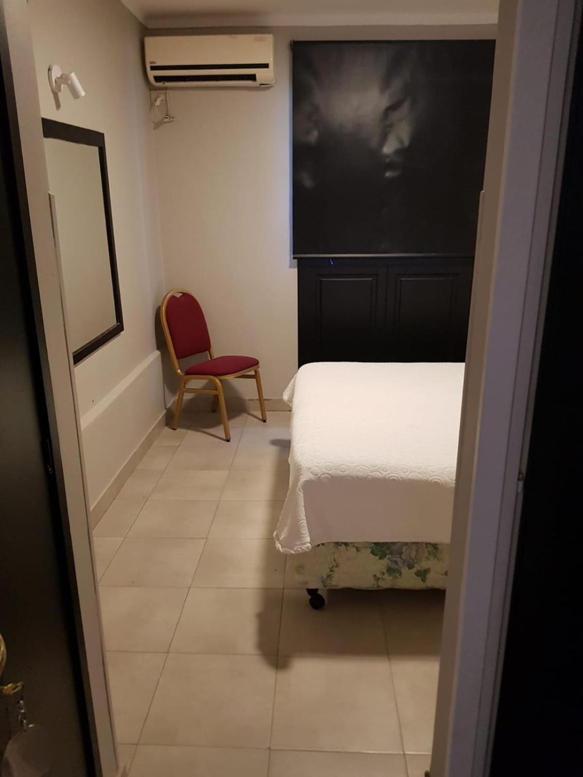 Hotel Marilian II Salta Bagian luar foto