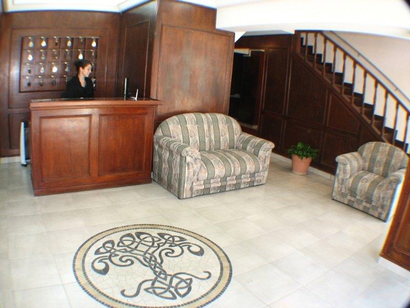 Hotel Marilian II Salta Bagian luar foto